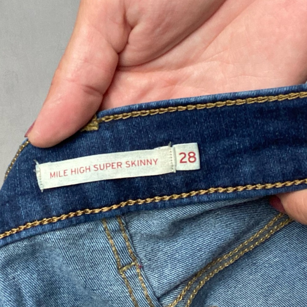 SOLD LEVIS MILE HIGH WAIST ACE OF HEARTS JEANS - Picture 8 of 11